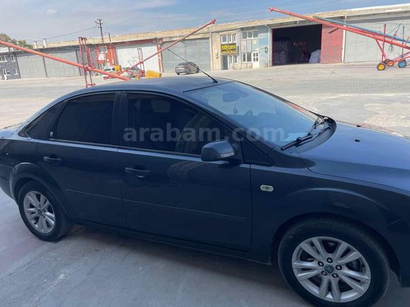Sahibinden Ford Focus 1.6 Ghia 2006 Model 