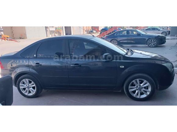 Sahibinden Ford Focus 1.6 Ghia 2006 Model 