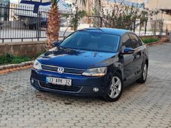 Sahibinden Volkswagen Jetta 1.6 TDi Comfortline 2011 Model Mersin 165.000 km Mavi (metalik)