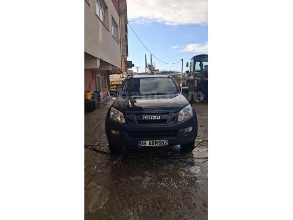 Sahibinden Isuzu D-Max 2.5 4x4 V-Cross 2013 Model 