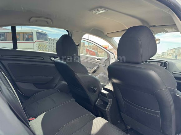 Sahibinden Renault Megane 1.5 dCi Touch 2017 Model 
