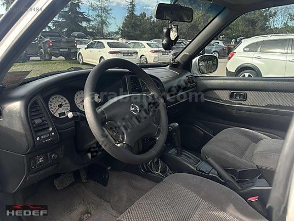2001 NISSAN PATHFINDER 3.5 V6 220 HP