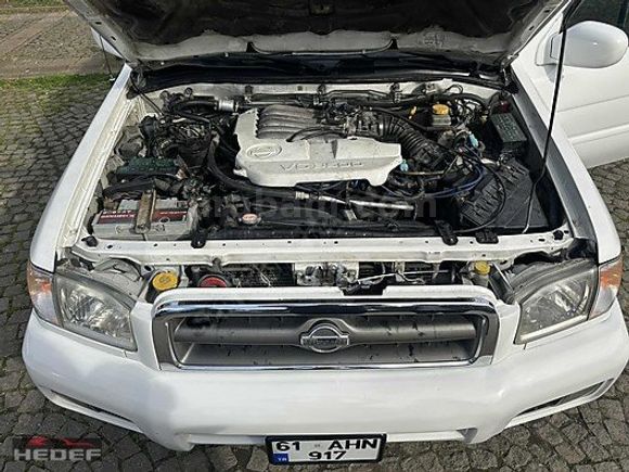 2001 NISSAN PATHFINDER 3.5 V6 220 HP