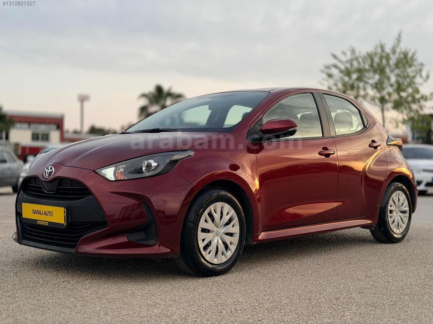 Galeriden Toyota Yaris 1.5 Dream 2021 Model Adana 63.000 km Bordo 4