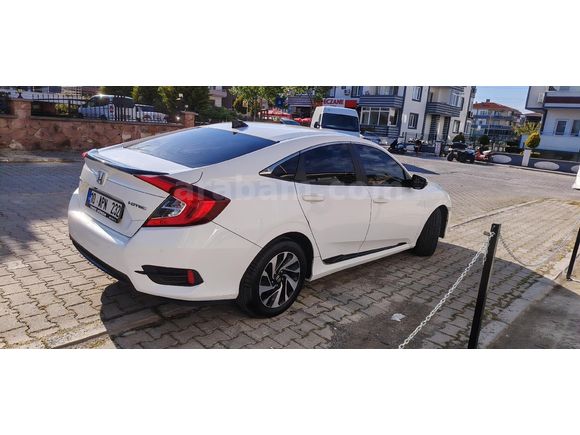 Sahibinden Honda Civic 1.6i DTEC Elegance 2018 Model  135.000 km Beyaz