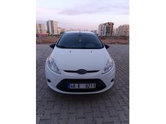Sahibinden Ford Fiesta 1.4 TDCi Titanium X 2011 Model  310.000 km Beyaz