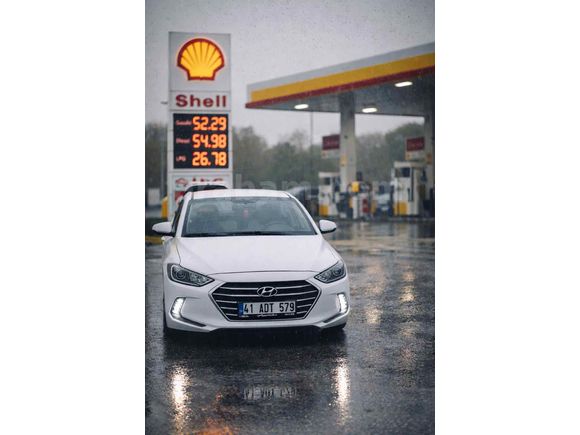 Sahibinden Hyundai Elantra 1.6 D-CVVT Style 2017 Model  Beyaz