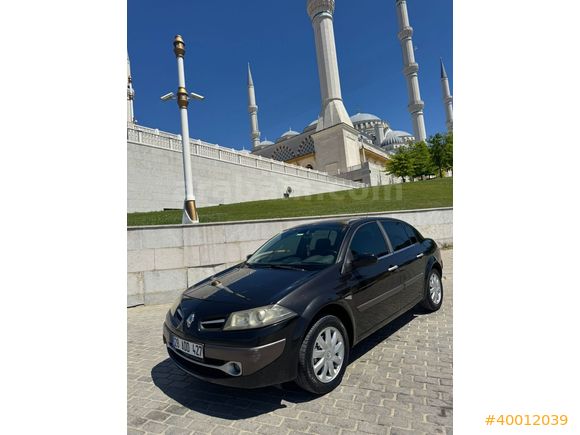 2010 MAKYAJLI KASA ÇOK TEMİZ MEGANE SEDAN 1.5 DCİ 105 BEYGİR FUL