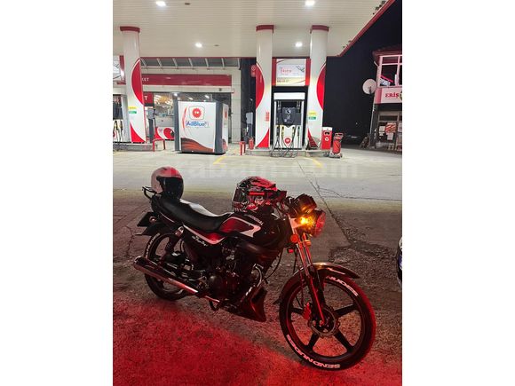Superboy i 2.300 km muaynesiz