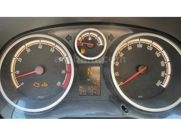 Sahibinden Opel Corsa 1.2 Twinport Active 2014 Model 