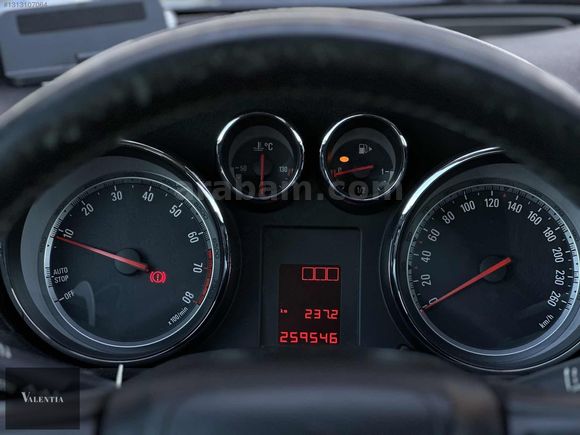 2012 MODEL DEĞİŞENSİZ 1.4 T 140 HP OPEL İNSİGNİA