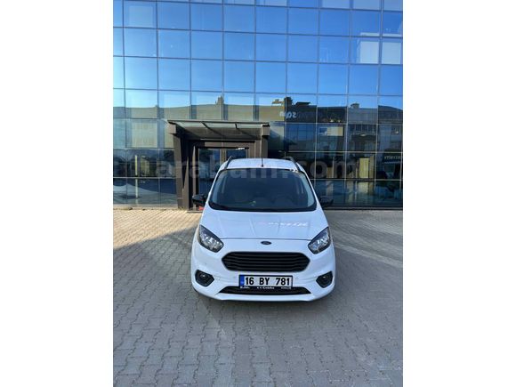 2022 ARALIK ÇIKIŞLI FORD COURİER 1.5 TDCI TİTANİUM PLUS %20 FATURALI