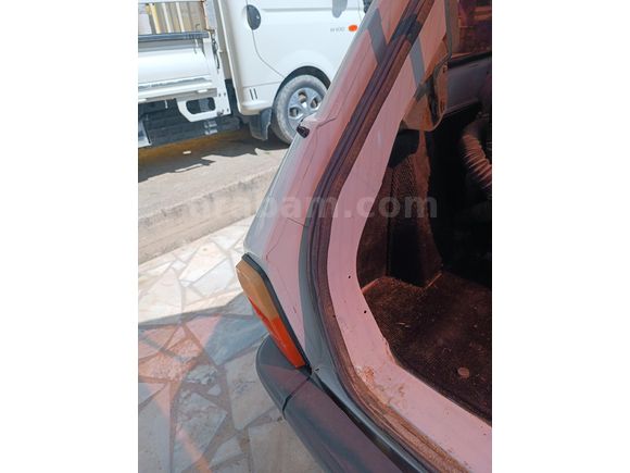 Galeriden Renault R 12 Toros 1989 Model Mersin