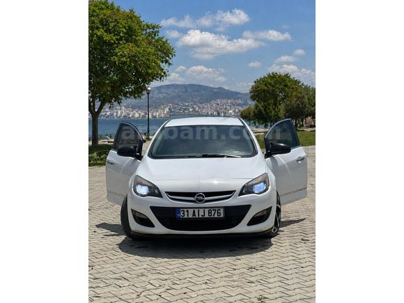 Sahibinden Opel Astra 1.6 Edition 2015 Model  135.000 km Beyaz
