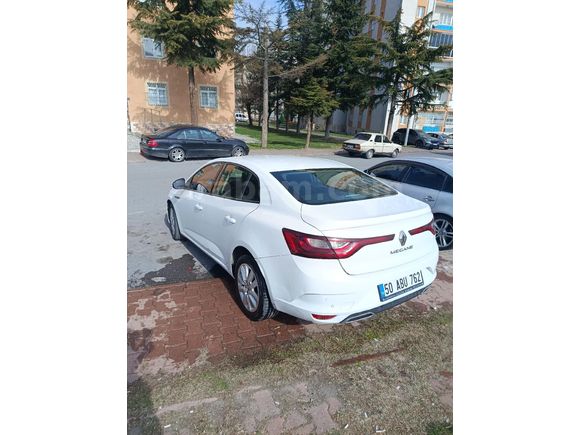 Sahibinden Renault Megane 1.3 TCe Joy 2021 Model