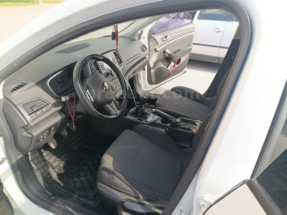 Sahibinden Renault Megane 1.3 TCe Joy 2021 Model