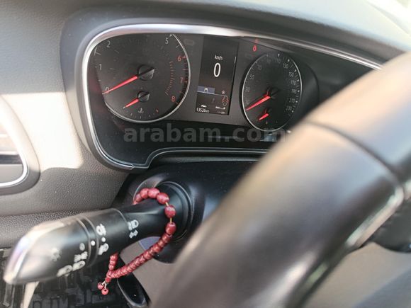 Sahibinden Renault Megane 1.3 TCe Joy 2021 Model
