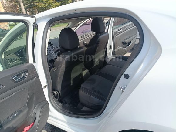 Sahibinden Renault Megane 1.3 TCe Joy 2021 Model