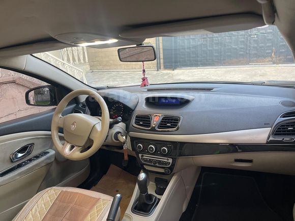 FİYAT DÜŞTÜ?? 2011 MODEL İJİ BEJ DÜŞÜK KM