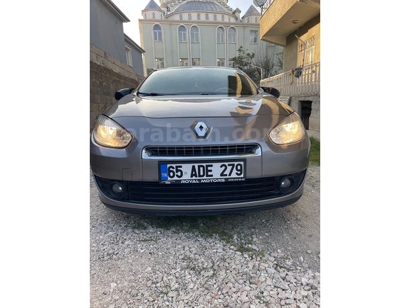 FİYAT DÜŞTÜ?? 2011 MODEL İJİ BEJ DÜŞÜK KM