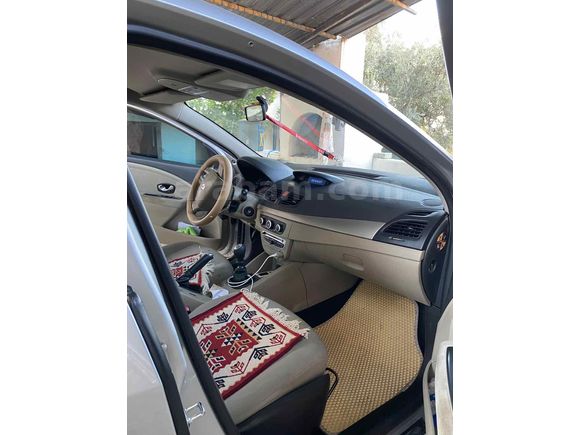 Sahibinden Renault Fluence 1.5 dCi Extreme 2011 Model Muğla 175.000 km Gri