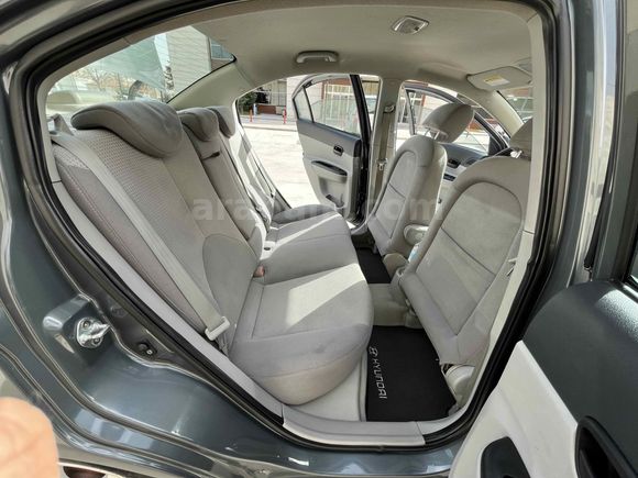 Memurdan Hyundai Accent Era 1.6 Select 2008 Model 