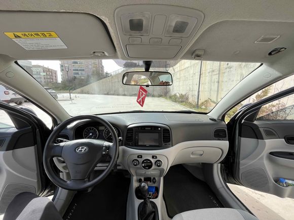 Memurdan Hyundai Accent Era 1.6 Select 2008 Model 