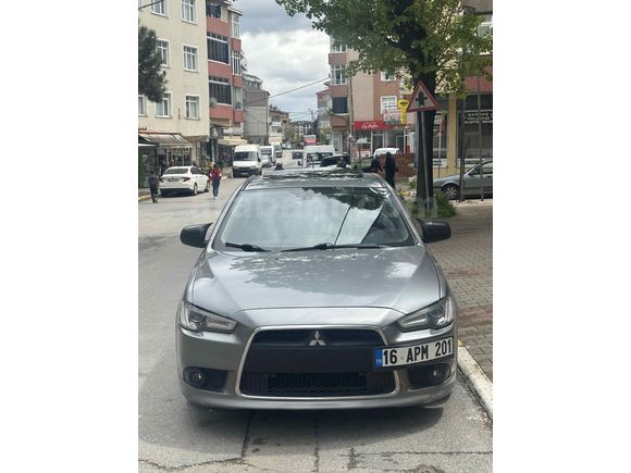 Sahibinden Mitsubishi Lancer 1.6 Invite 2011 Model