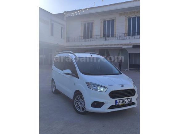 Ford Tourneo Courier 1.5 TDCi Titanium 2019 OTOMOBİL RUHSATLI