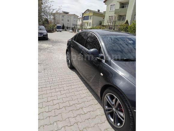 Sahibinden Opel Insignia 2.0 CDTI Edition Elegance 2012 Model