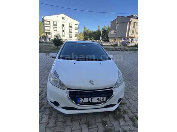 Acil Sahibinden Peugeot 208 1.2 VTi Access 2013 Model 