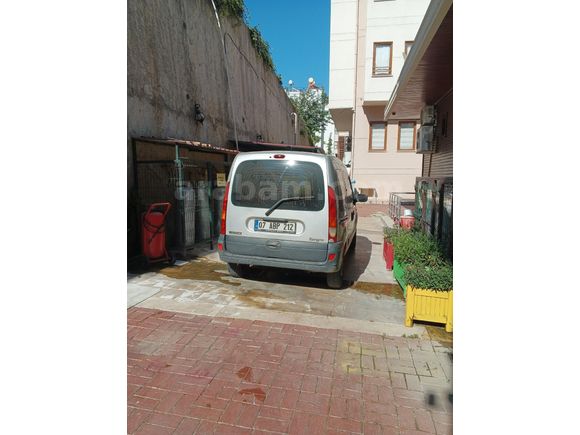Sahibinden Renault Kangoo 1.5 dCi Expression 2010 Model