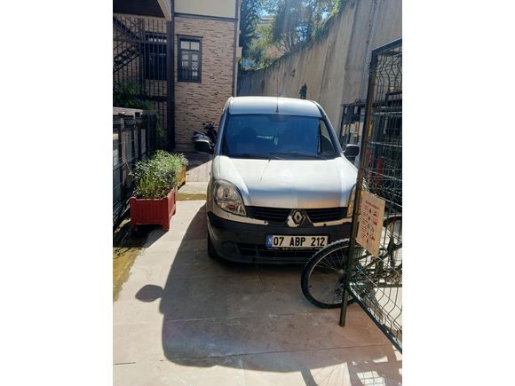 Sahibinden Renault Kangoo 1.5 dCi Expression 2010 Model