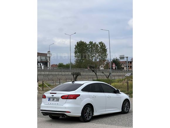 Sahibinden Ford Focus 1.6 Ti-VCT Trend X 2015 Model 
