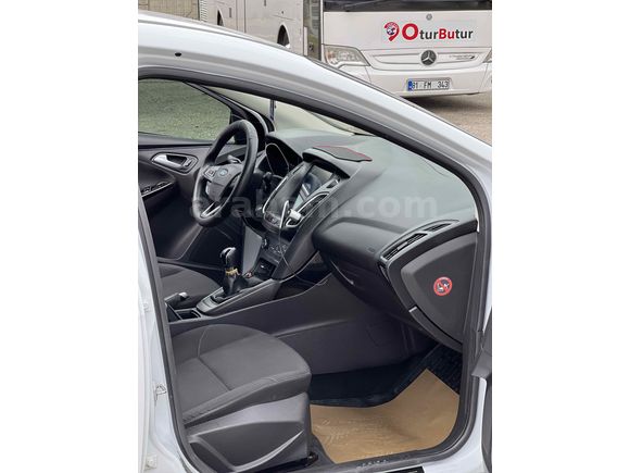 Sahibinden Ford Focus 1.6 Ti-VCT Trend X 2015 Model 