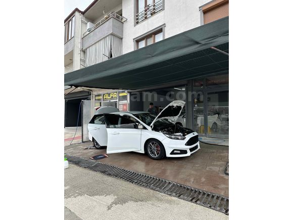 Sahibinden Ford Focus 1.6 Ti-VCT Trend X 2015 Model 