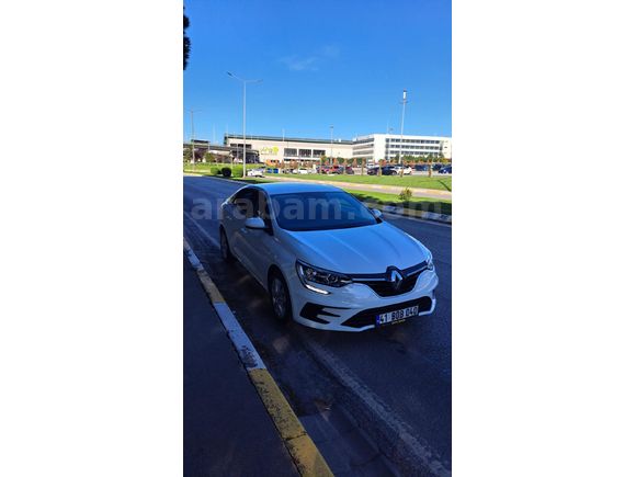 Sahibinden Renault Megane 1.3 TCe Touch 2025 Model