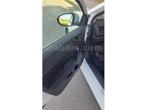 Sahibinden Renault Megane 1.3 TCe Touch 2025 Model