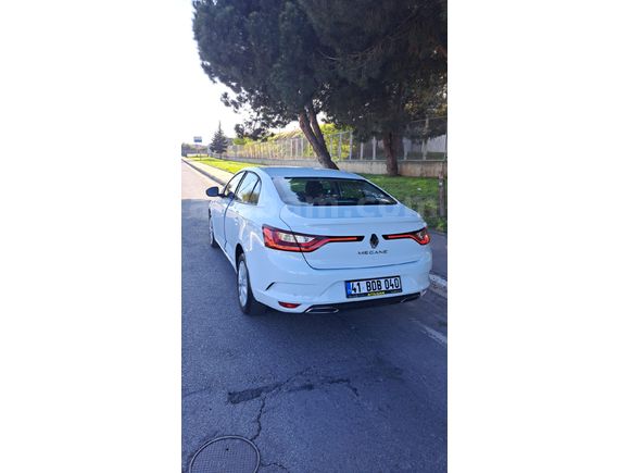 Sahibinden Renault Megane 1.3 TCe Touch 2025 Model