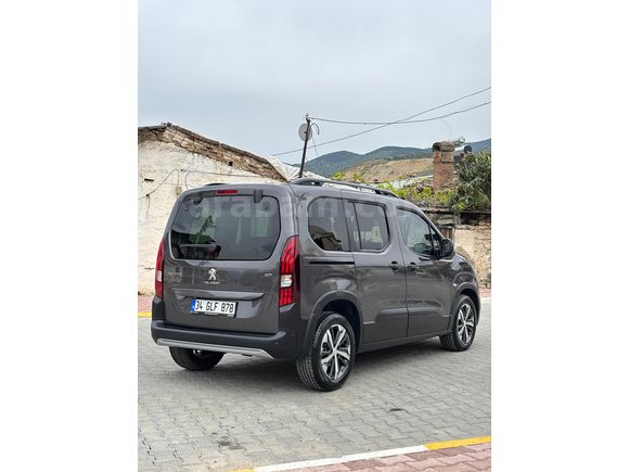 Sahibinden Peugeot Rifter 1.5 BlueHDI GT 2023 Model 