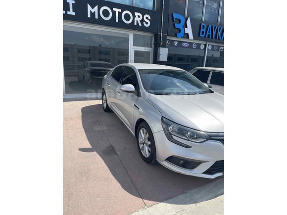 Sahibinden Renault Megane 1.5 dCi Touch 2019 Model 