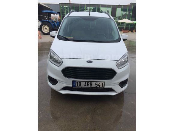 Sahibinden Ford Tourneo Courier 1.5 TDCi Titanium 2021 Model İstanbul 72500km Beyaz