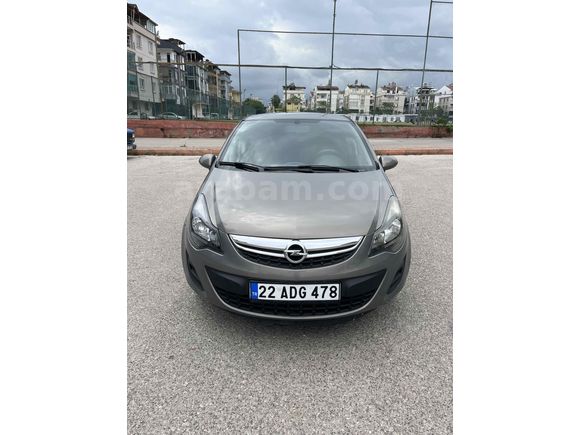 Galeriden Opel Corsa 1.2 Twinport Essentia  122.000 km