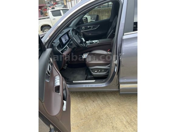 Sahibinden Chery Tiggo 8 Pro Max Exceptional 2024 Model  28.000 km Gri