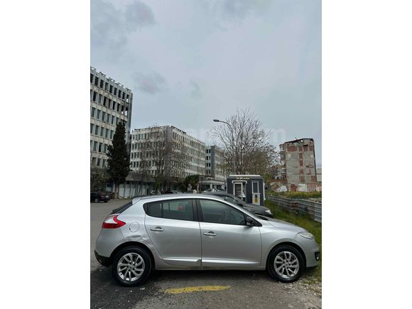 Sahibinden Renault Megane 1.5 dCi Extreme 2012 Model 