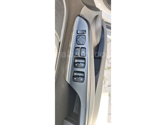 Sahibinden Hyundai Kona 1.6 CRDI Smart 2020 Model  49.300 km Beyaz