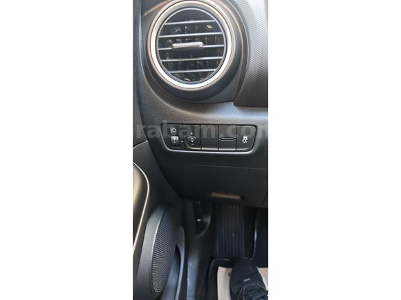 Sahibinden Hyundai Kona 1.6 CRDI Smart 2020 Model  49.300 km Beyaz