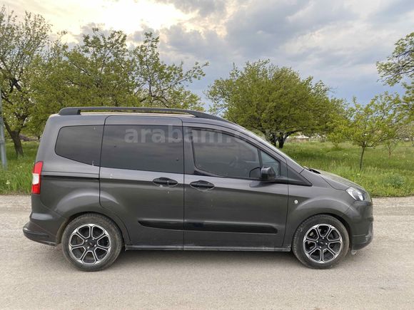 Sahibinden Ford Tourneo Courier 1.5 TDCi Titanium Plus 2023 Model 