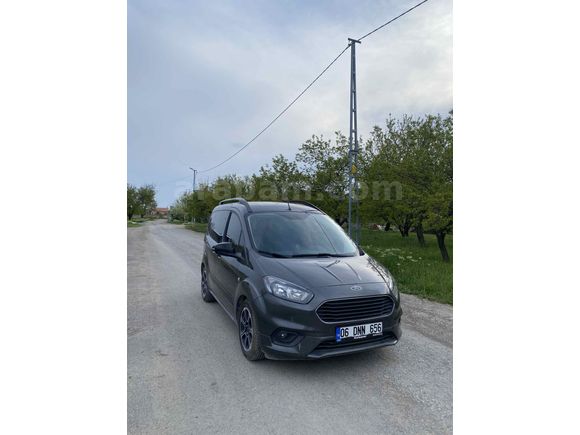 Sahibinden Ford Tourneo Courier 1.5 TDCi Titanium Plus 2023 Model 