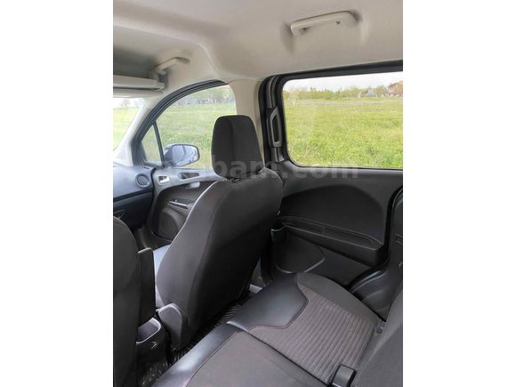 Sahibinden Ford Tourneo Courier 1.5 TDCi Titanium Plus 2023 Model 